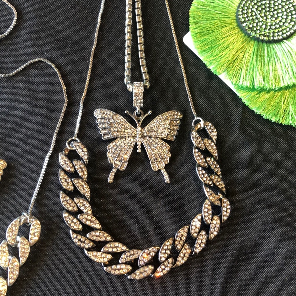 Necklaces - Picture 3 of 3